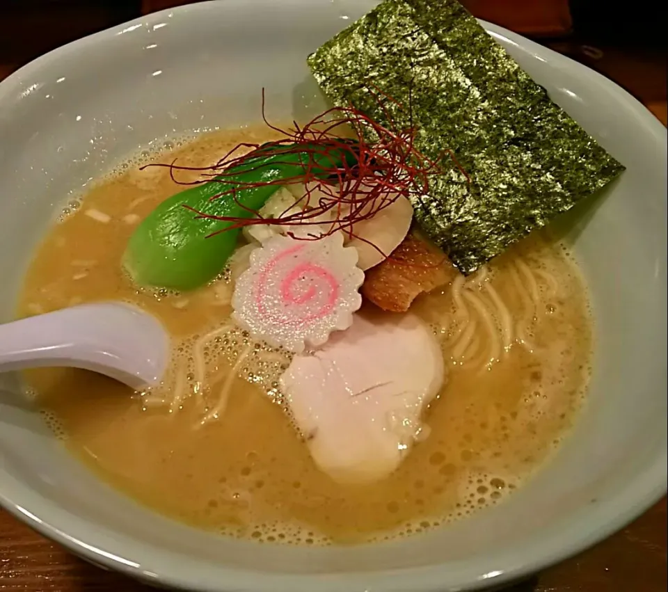 鶏白湯 ラーメン 醤油|哲さん