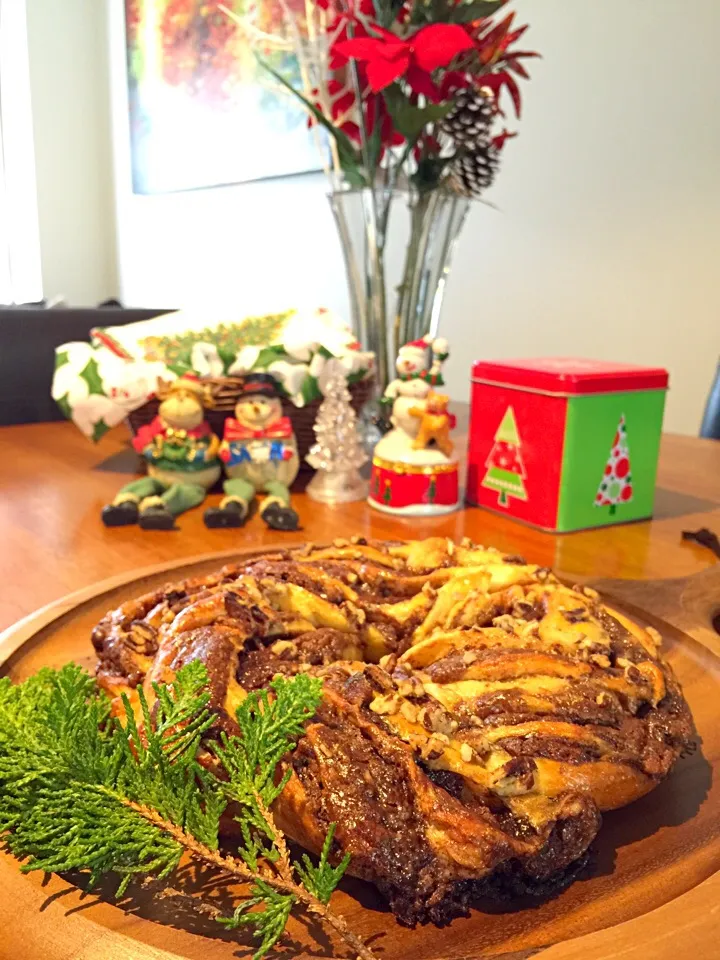 ヘーゼルナッツチョコレートとピーカンナッツのクリスマスブレッド。
Christmas bread with hazelnut chocolate and pecan.|Sayaka Jinsenji Huletteさん