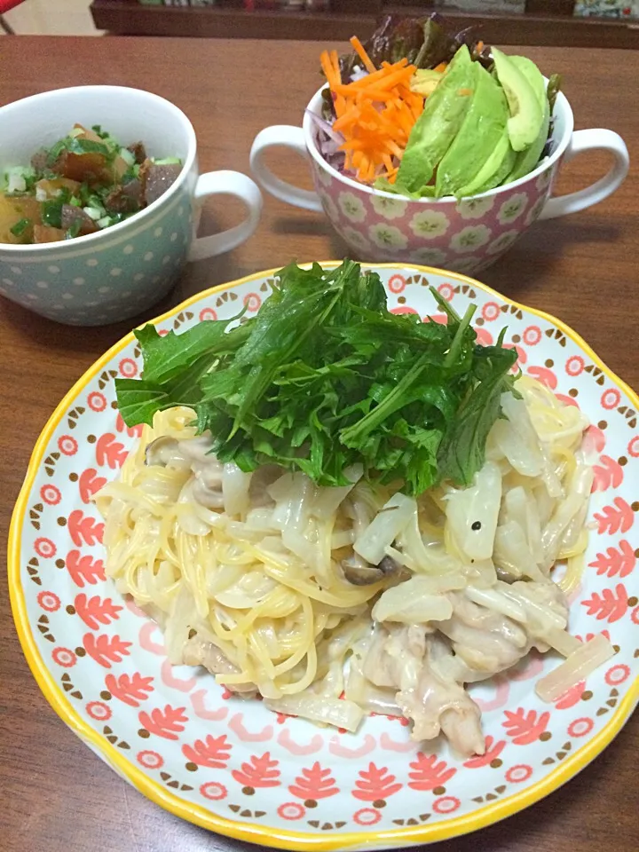 大根クリームパスタ
大根とこんにゃくの甘辛煮
サラダ|もりたんさん