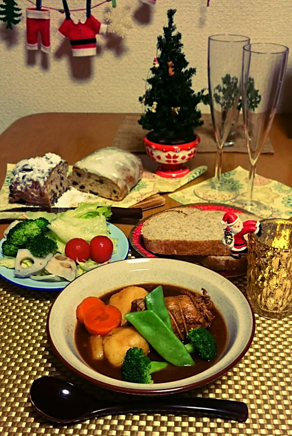 Snapdishの料理写真:X'mas dinner ❤  ビーフシチュー|ゆず( ˘ ³˘)♥さん