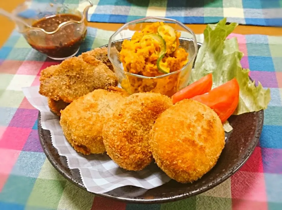 ホクホクポテトコロッケとかぼちゃのサラダ|なおさん