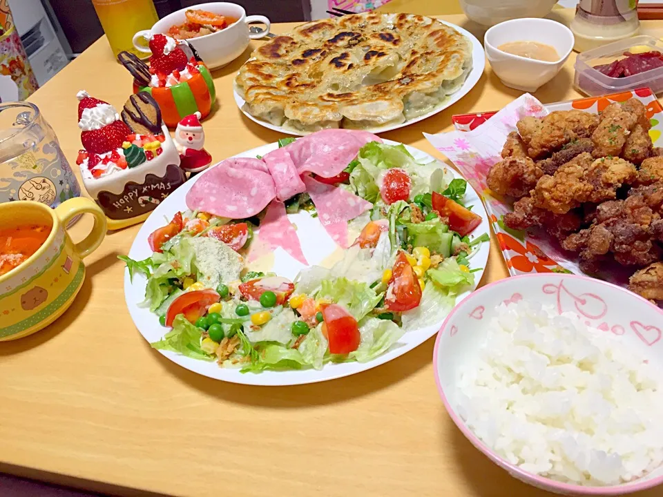 Snapdishの料理写真:メリクリディナー♡
スフレケーキも作ったど♡|れなママさん