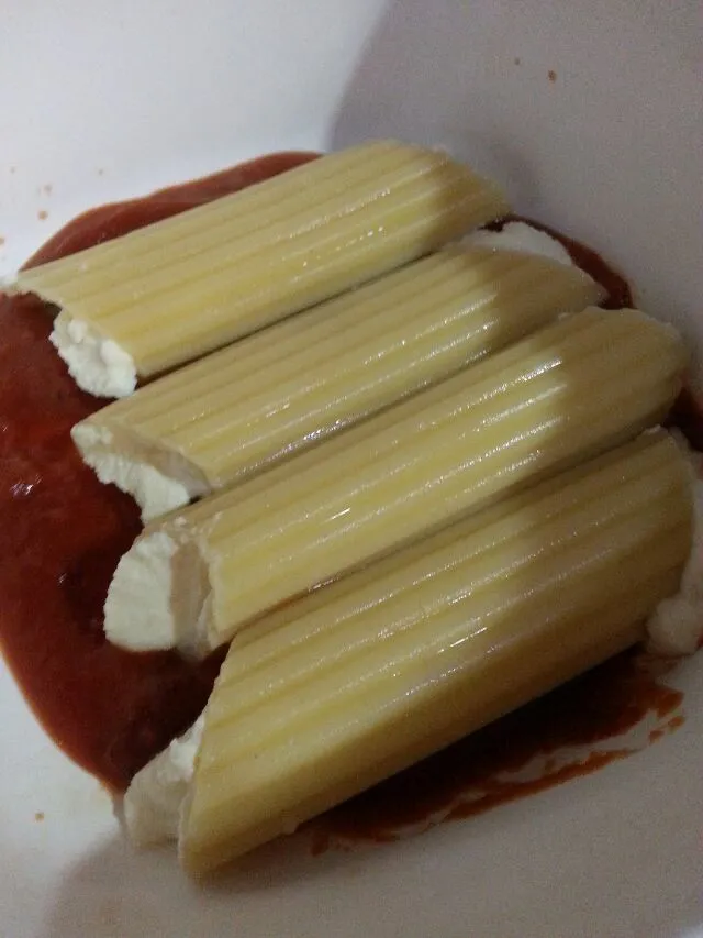 making manicotti|Polly Gelfusoさん