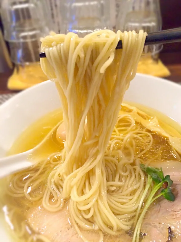 Snapdishの料理写真:塩らぁ麺の麺@らぁ麺やまぐち 辣式|morimi32さん