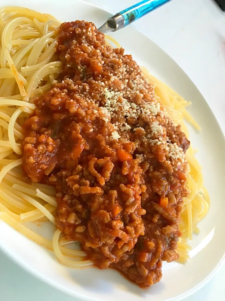 Snapdishの料理写真:肉たっぷりミートソースパスタ|htさん