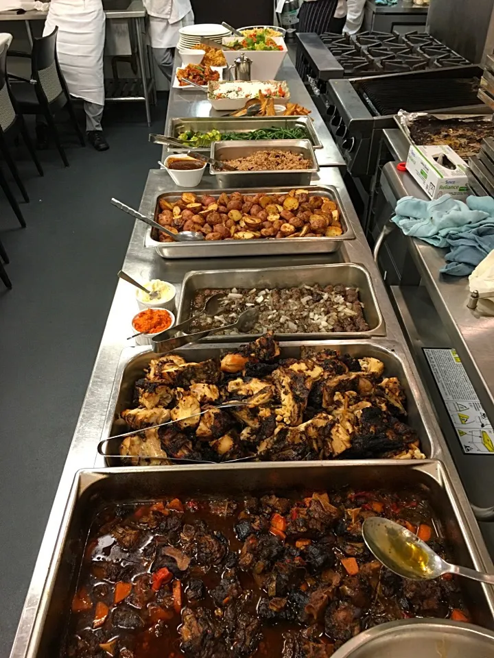 Staff Potluck2:
Chipotle Roasted Red Skin Potatoes, Beef/Veal/Lamb Chevap w/ Kaymak&Ajvar, Jerk Chicken, & Oxtails|Milka Papricaさん