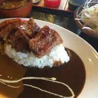 Snapdishの料理写真:角煮カレー定食|Masさん