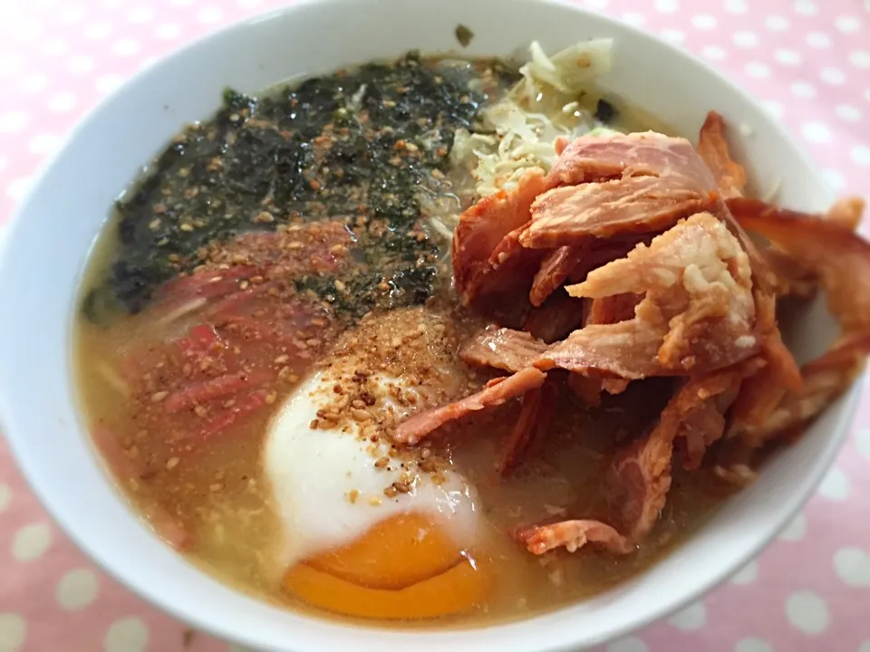 Snapdishの料理写真:tetsu兄のお土産ラーメン♡|リッキーさん