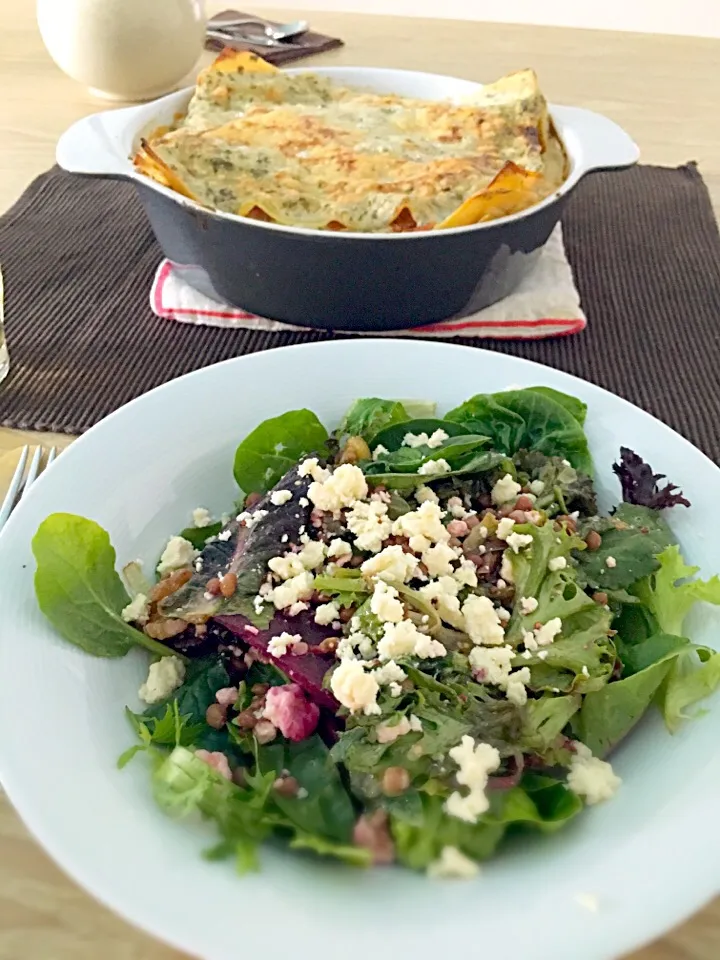 Beetroot & lentil feta walnuts salad🍀 ラザニア|mmさん