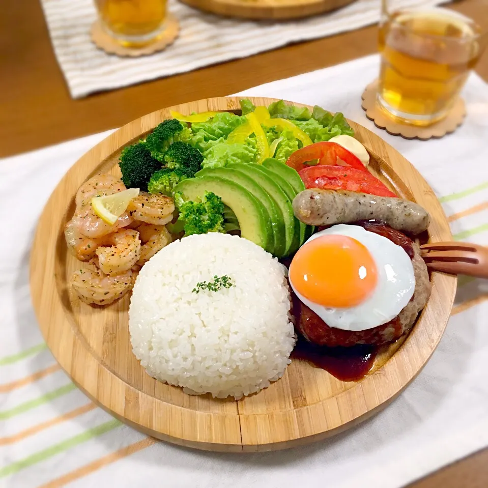 ロコモコプレート🍴ガーリックシュリンプも❤️|むぎママさん