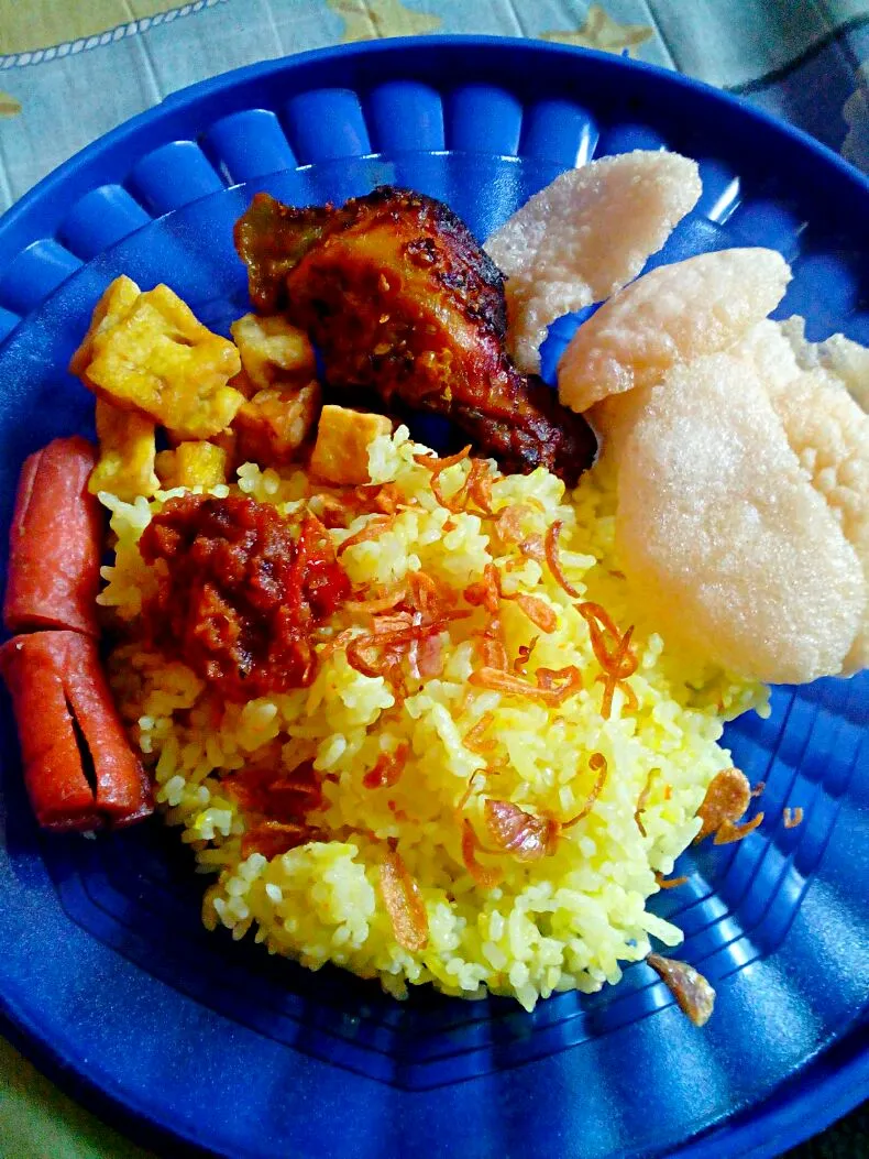 nasi kuning *22th* alhamdulillah
#simple #birthday|San Meisin Lingさん