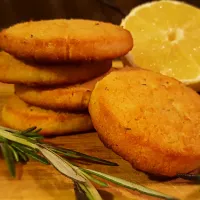 Lemon and Rosemary shortbread cookies #paleolife #lowcarb #healthylife #almondflour|janie vineさん