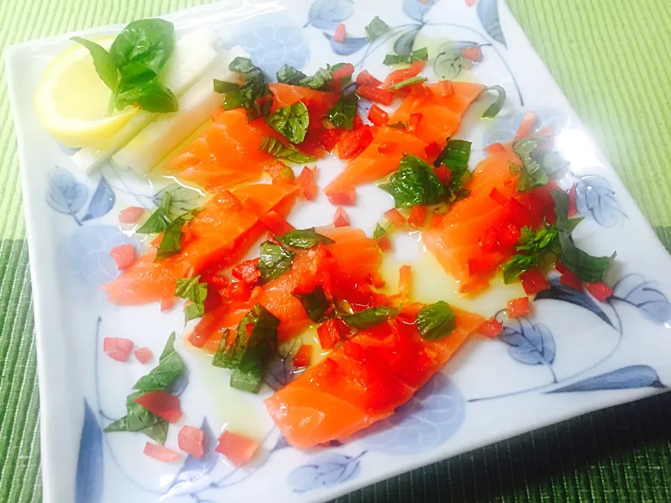 Salmon in Olive, Paprika and Basil|Jaimie Alvarezさん