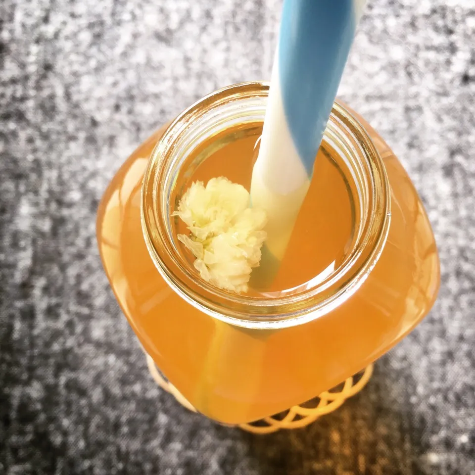 Home brewed chrysanthemum tea|coxiella24さん