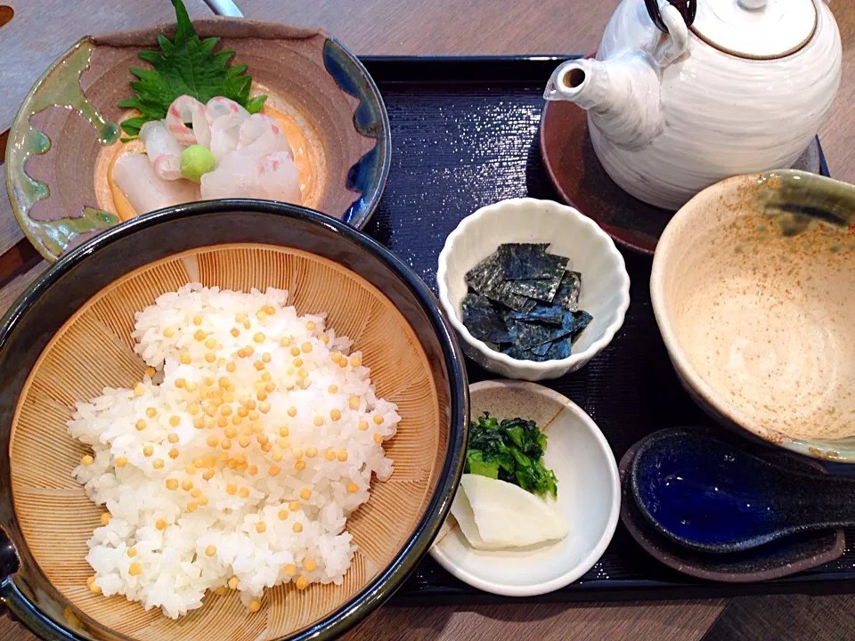 伊勢真鯛の 鯛茶漬け 「笠庵」賛否両論 笠原将弘さんのお店でランチ|あっこぷーさん