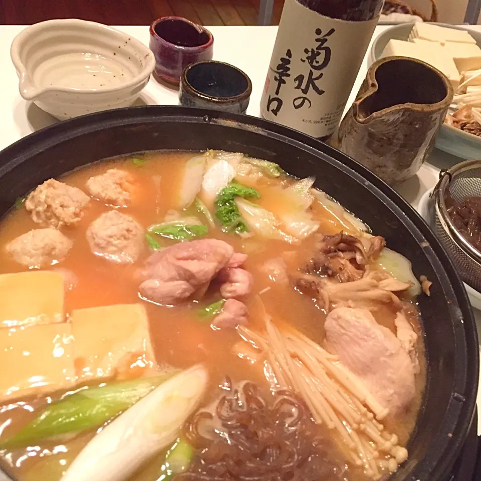 Snapdishの料理写真:鶏出汁の効いた味噌で鶏鍋(⁎⚈᷀᷁ᴗ⚈᷀᷁⁎)|Hironobuさん