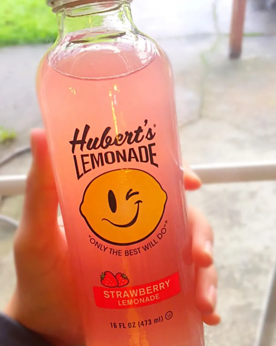 Snapdishの料理写真:Hurbert's Strawberry Lemonade|Britneyさん