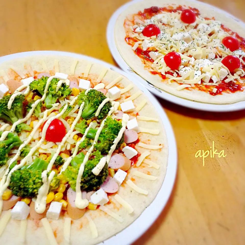 🍕ツナと野菜のピザ&ダブルチーズピザ(焼く前)|あぴかさん