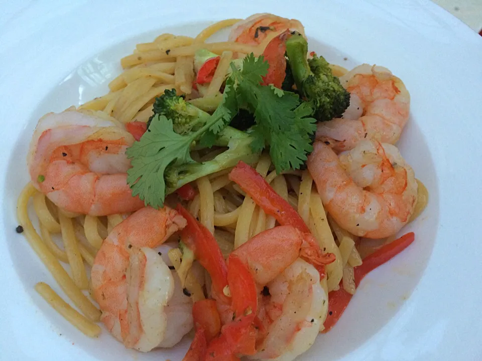 Aglio olio prawn pasta @ Food For Thought|Ong Sor Fernさん