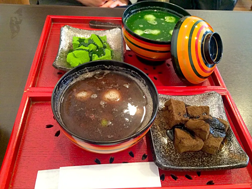 ほうじ茶ぜんざいとほうじ茶わらび餅🍵☺️|♥️さん