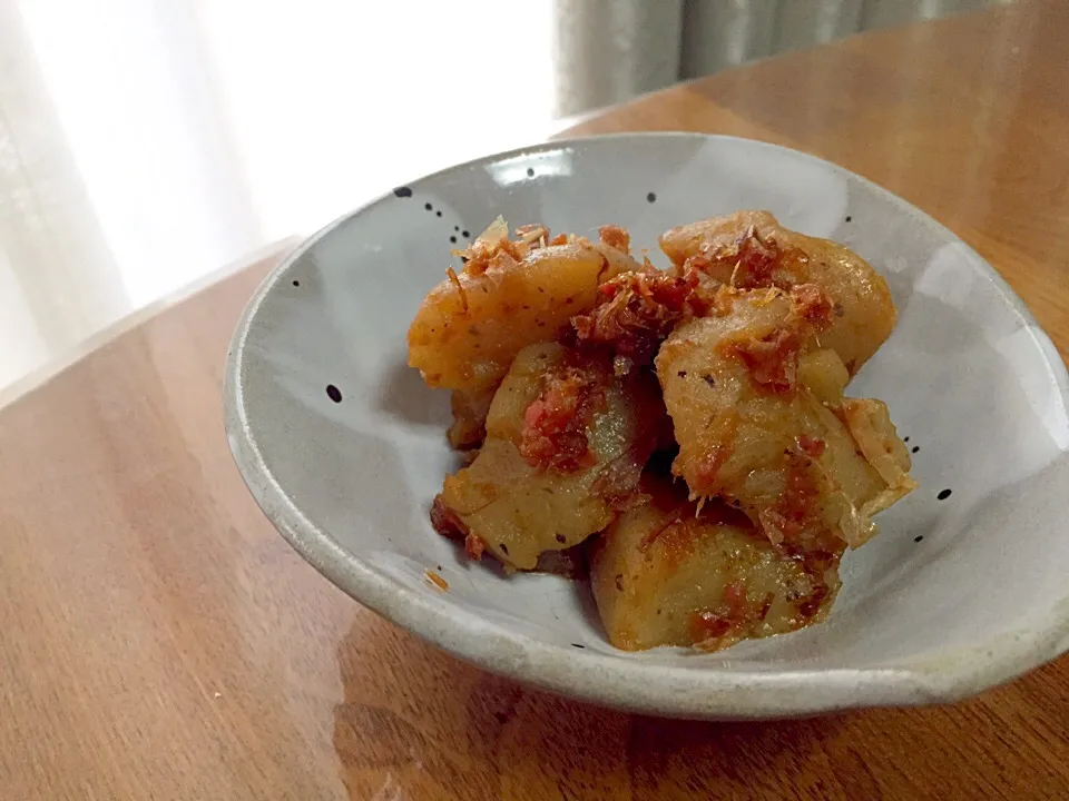 やよさんの料理 ねじりこんにゃくの梅オカカ炒め|なちこさん