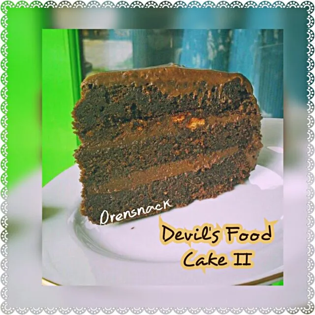 Snapdishの料理写真:devil's food cake|Mayang Syafrinaさん