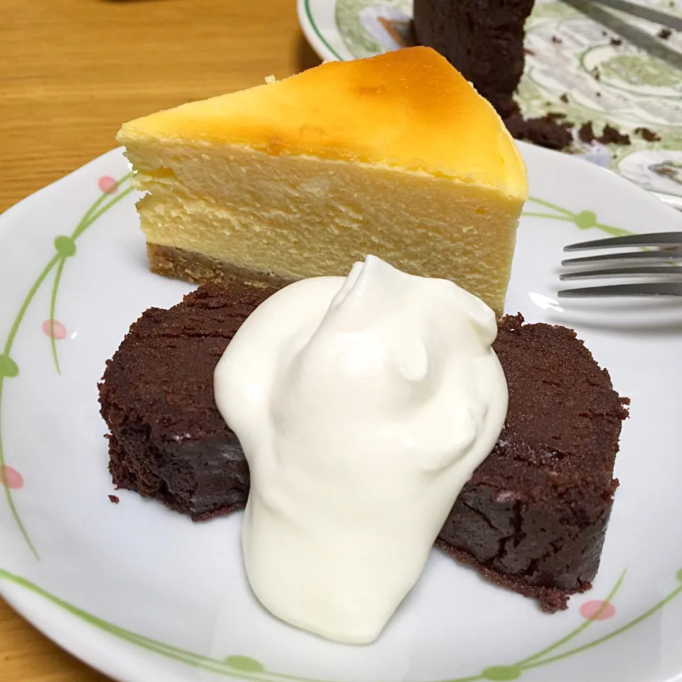 ニューヨークチーズケーキとガトーショコラ|長谷川裕子さん