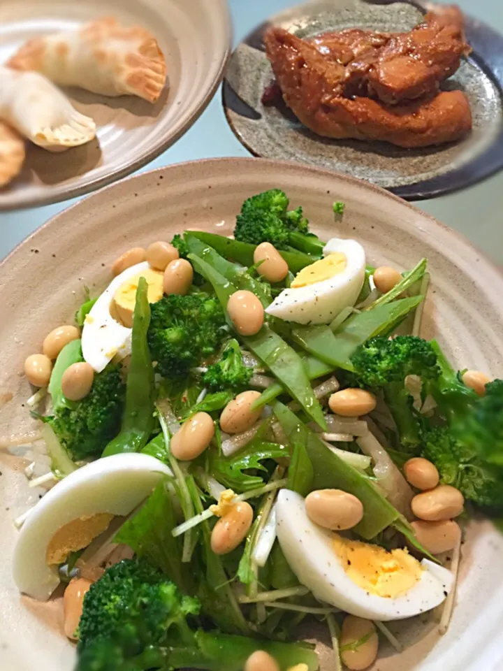 ボリュームたっぷりサラダ|Akiko  Ambiruさん