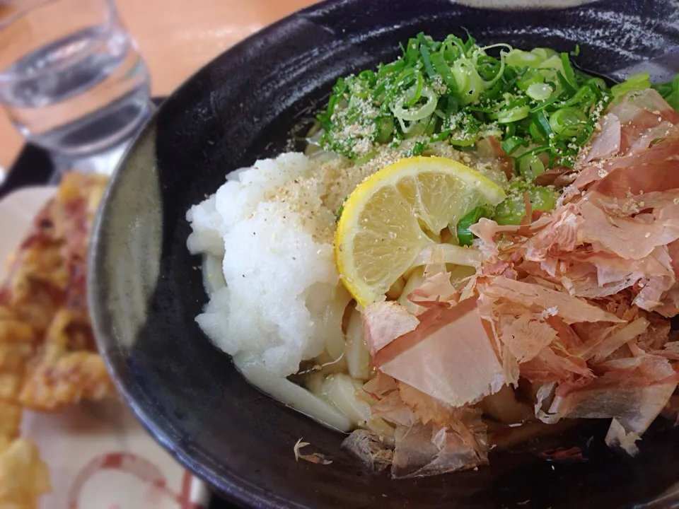 Snapdishの料理写真:ぶっかけうどん@こだわり麺屋|Ryoma kitataniさん