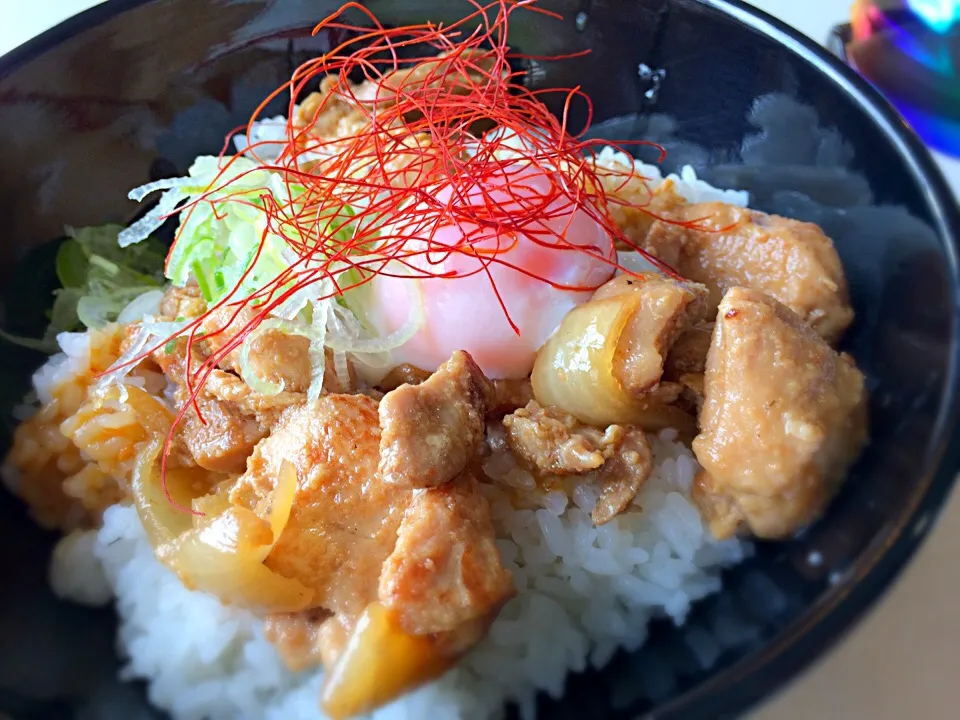 温玉めいほう鶏ちゃん丼|もうちゃんさん