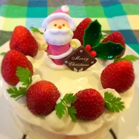 Snapdishの料理写真:米粉スポンジとマスカルポーネクリームのクリスマスケーキ|Tさん