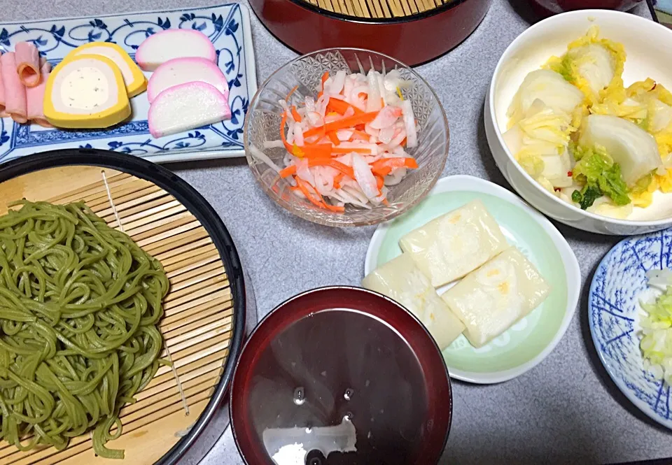 おしるこ、茶蕎麦、お餅(しるこ用と醤油付け用)、なます、おせち、ネギ、白菜漬物、|ms903さん