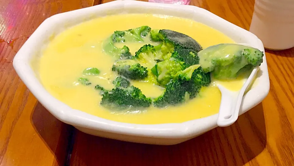 Cheesey broccoli|Bさん