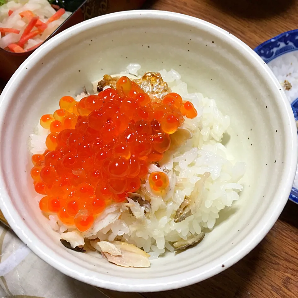 Snapdishの料理写真:鯛とイクラの他人丼♡♡|Yoshinobu Nakagawaさん