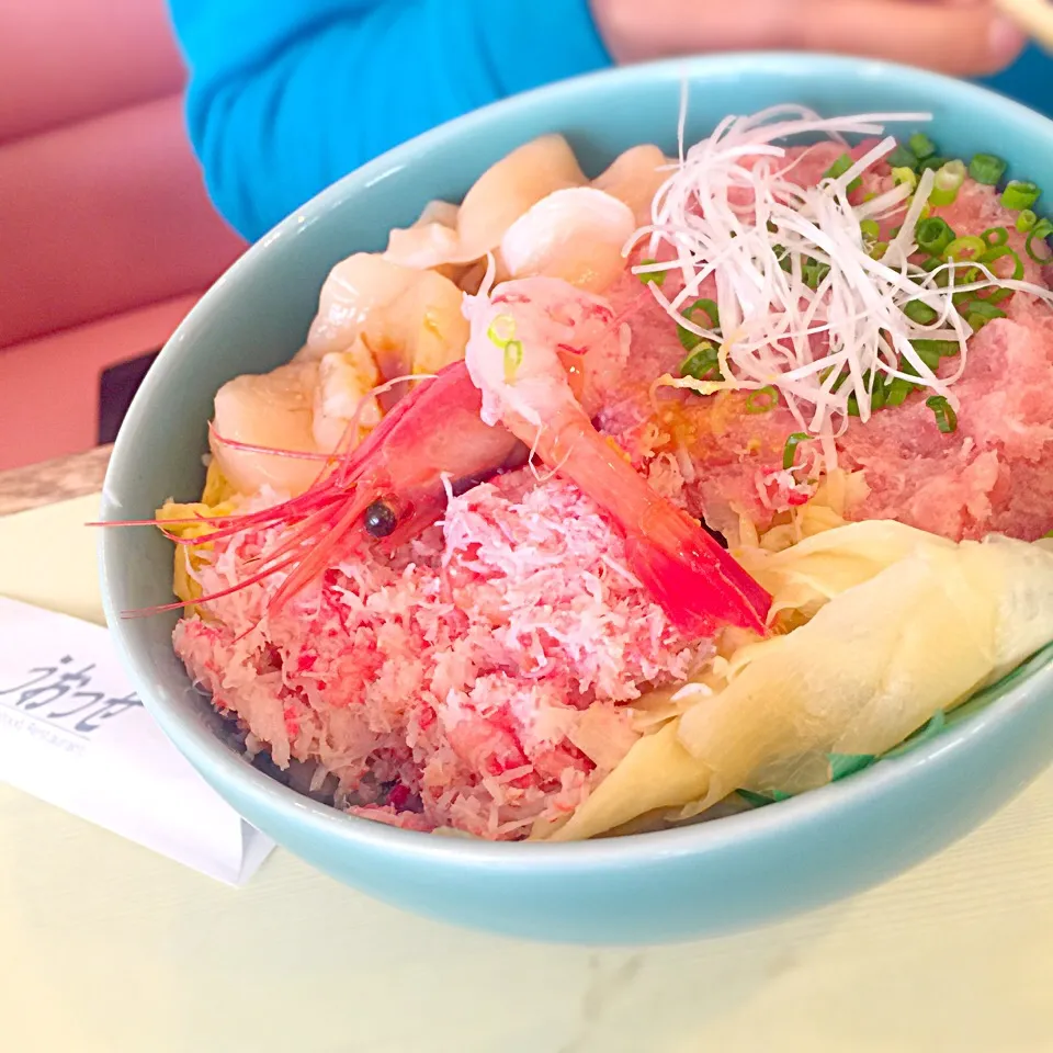 三色丼  マグロトロ  ホタテ  カニ|ch＊K*∀o(^^*)♪さん