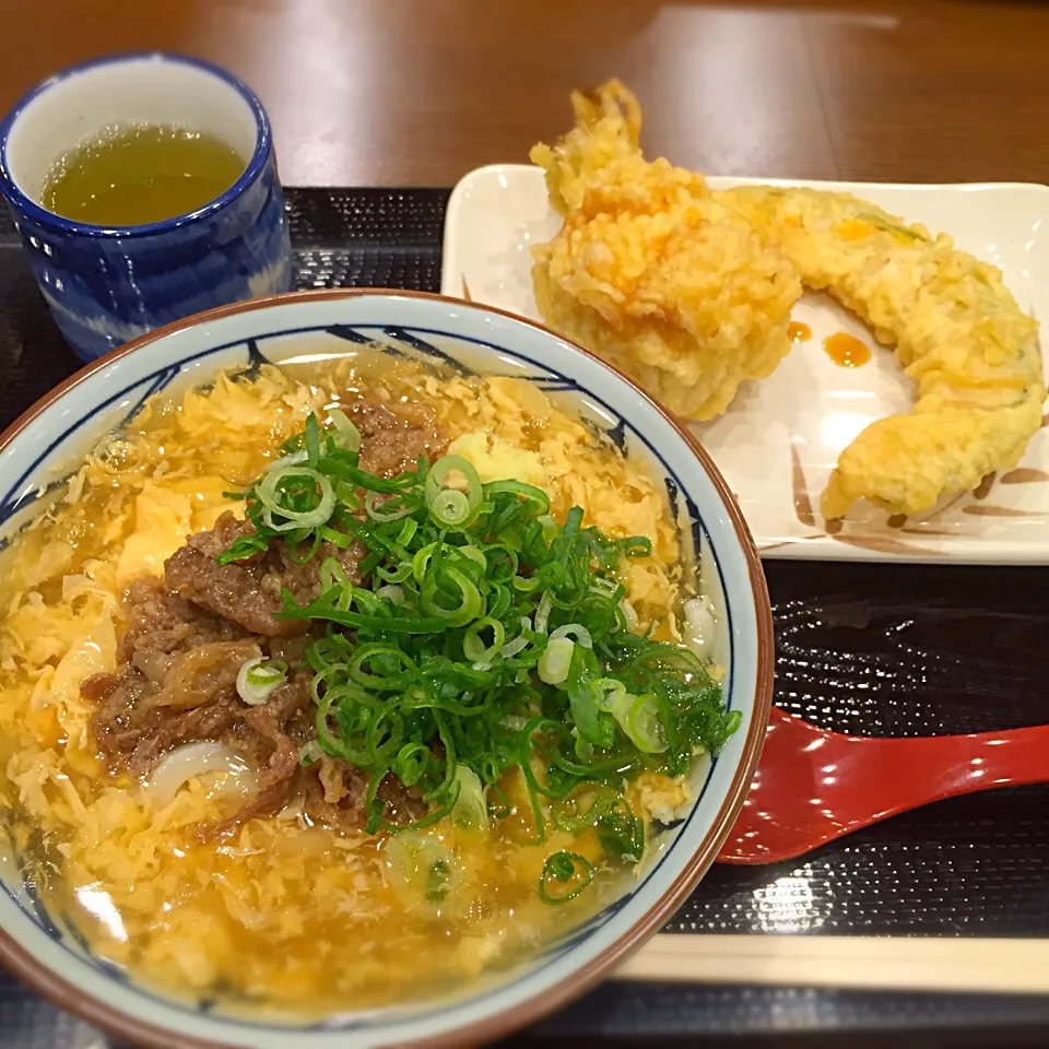 肉たまあんかけうどんとかぶの天ぷら|りんごっちさん