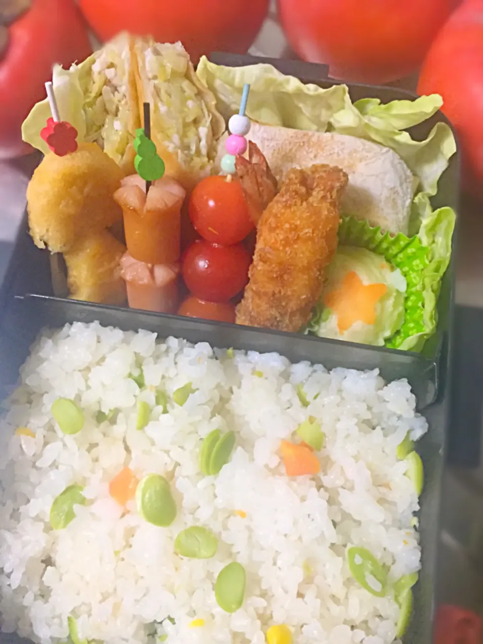 新年一発目⭐️お弁当〜♪♪たいしたことない飾り付けでごめんなさい旦那‼︎笑|みーこさん