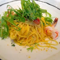 ぷりぷり海老と水菜のパスタ
からすみ風味|美波♡さん