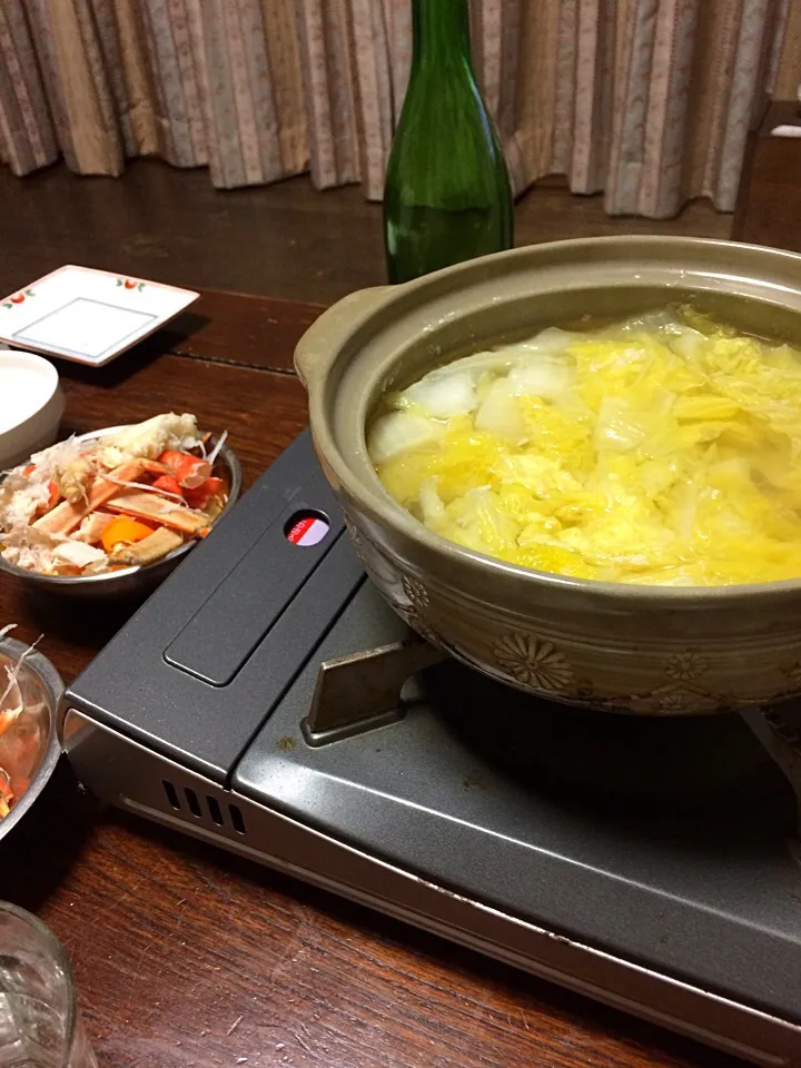 カニ鍋の残骸に〆の白菜鍋。|けんじさん