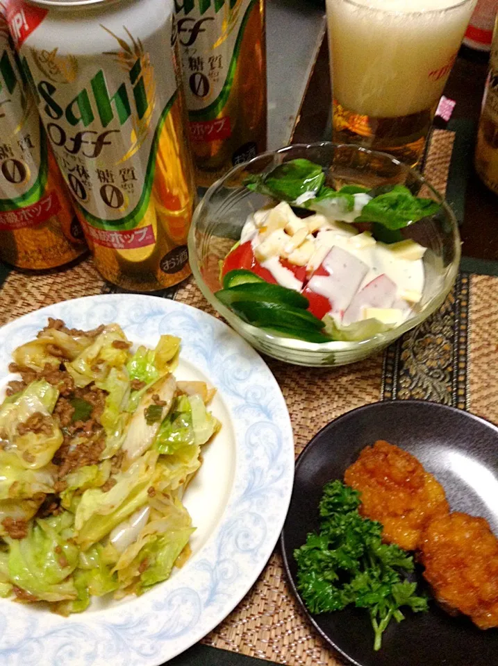 キャベツの肉味噌炒め＆唐揚げ＆トマトサラダ|まぐろさん