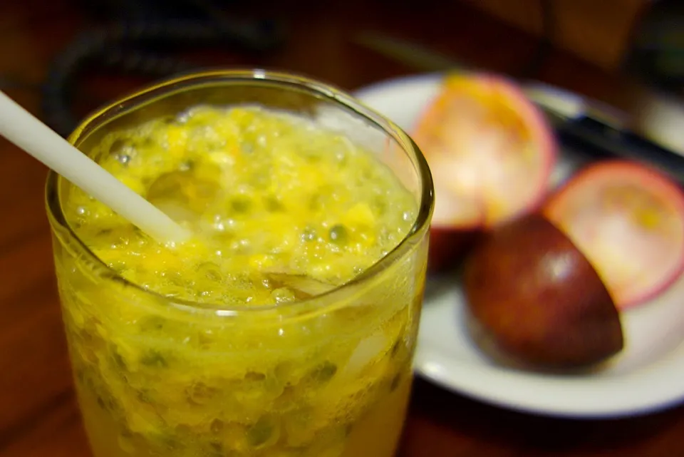 パッションフルーツ + ラム酒 = 美味しい !|バジル🌿さん