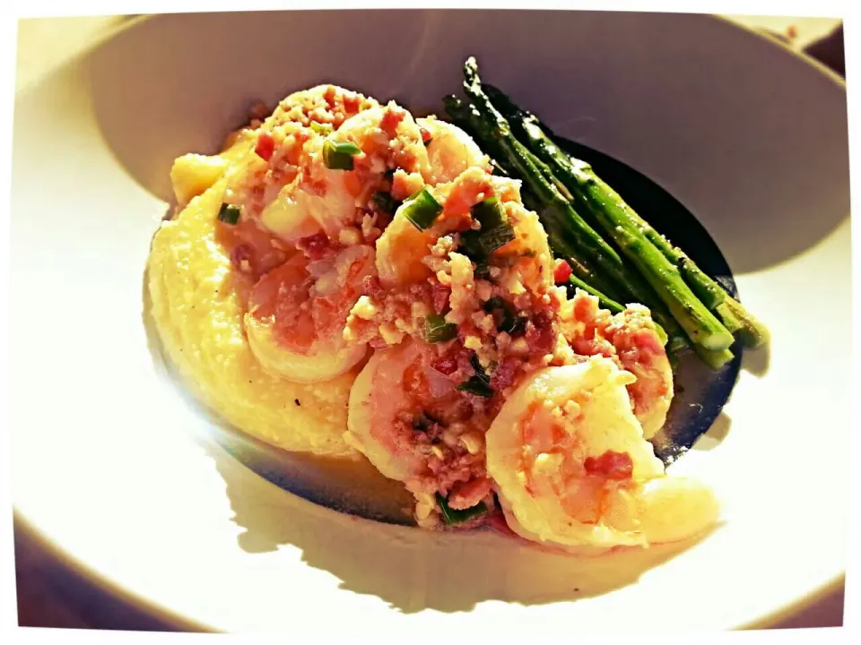 Shrimp & Cheesy Grits|Courtney Alizabet Riess Handelさん