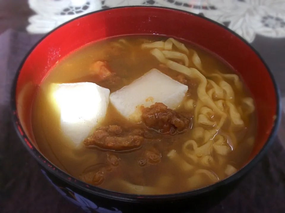 カレーうどんにお餅入りました。😋|アライさんさん