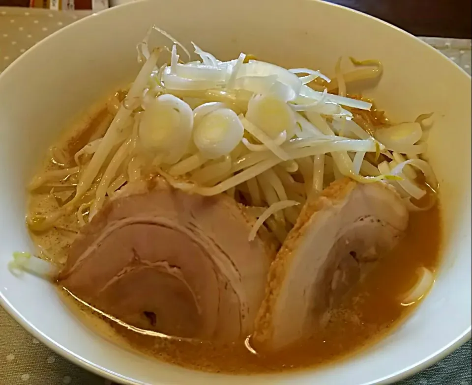 ラ王 味噌ラーメン|哲さん