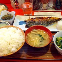 Snapdishの料理写真:味安 サバ定食|まこさん