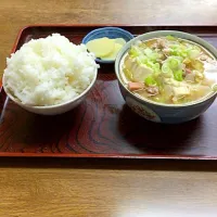 Snapdishの料理写真:城(ぐすく) みそ汁定食|まこさん