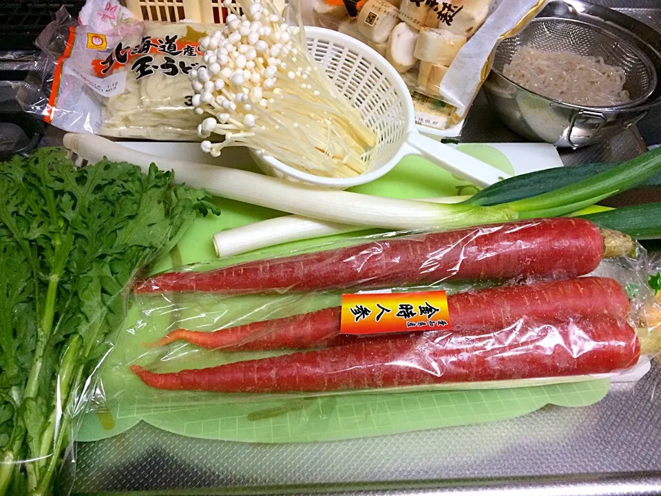 Snapdishの料理写真:preparing sukiyaki|Airene Cailoさん