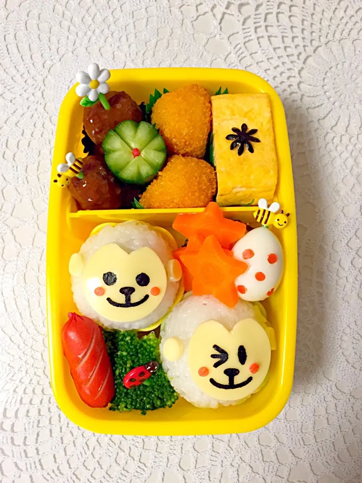 Snapdishの料理写真:申弁当 (●´艸｀)ヾ

お正月の余韻を残し今年最初の塾弁です♡♡  ♡|Rinaさん