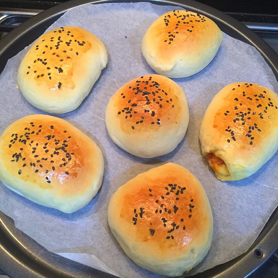 Sponge dough bread with otah & luncheon meat filling|Susan Quekさん