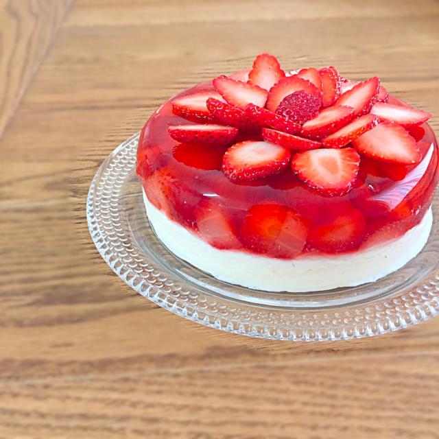 イチゴゼリーとパンナコッタのケーキ仕立て お菓子 パンのレシピや作り方 Corecle コレクル どんママ Snapdish スナップディッシュ Id 4ywqpa